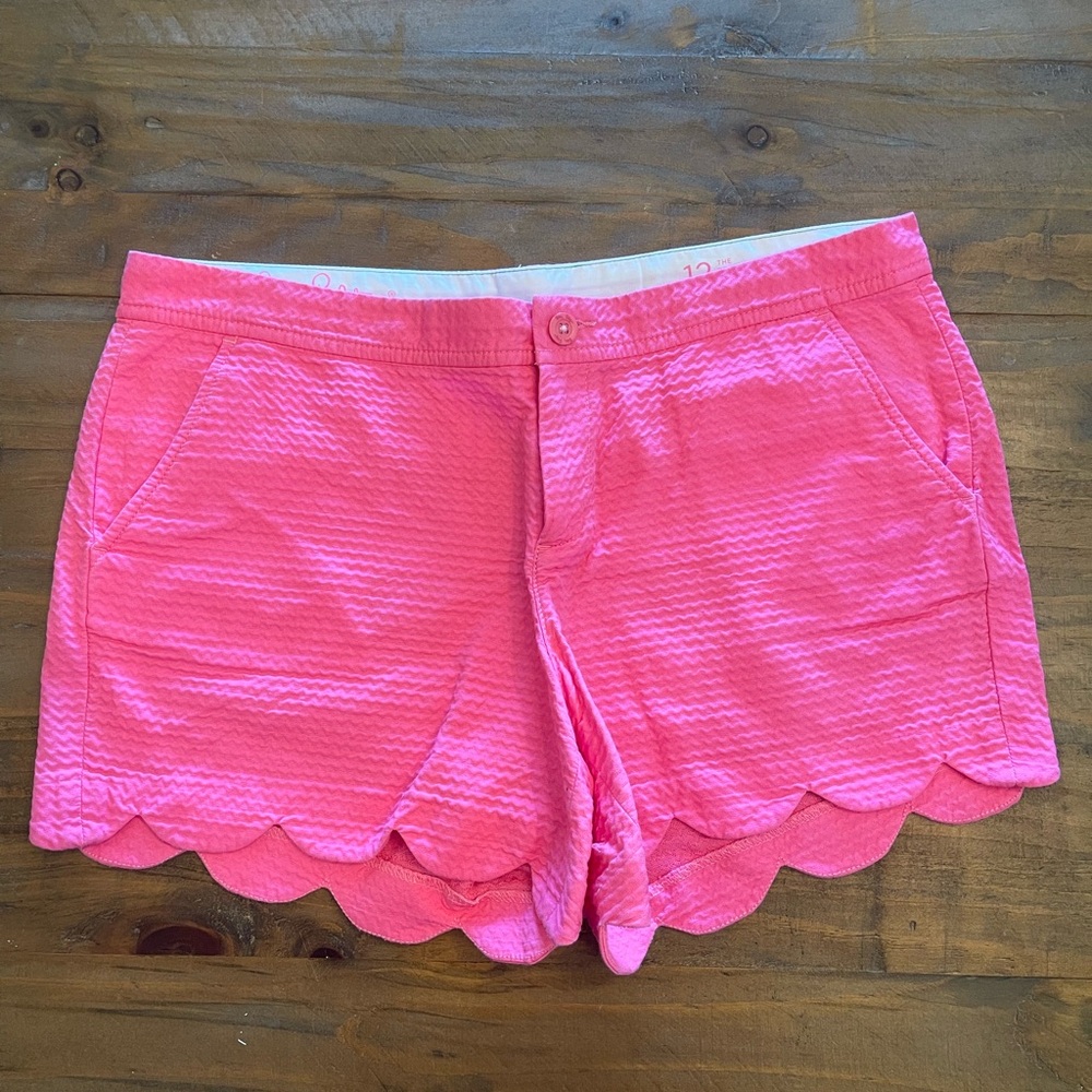 Lilly Pulitzer Pink Scalloped Buttercup Shorts